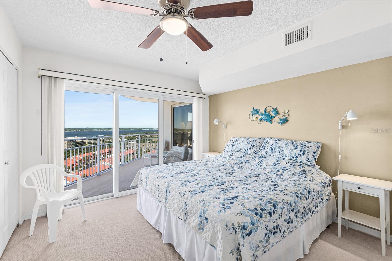 Image 10 of 57 For 2967 Atlantic Avenue 1601