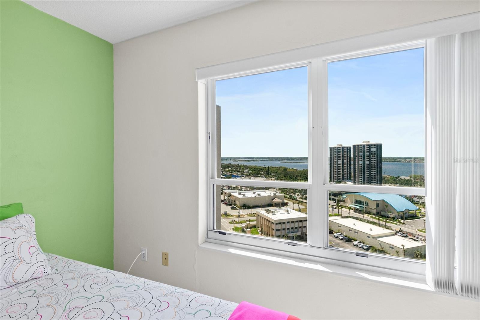 Image 7 of 57 For 2967 Atlantic Avenue 1601
