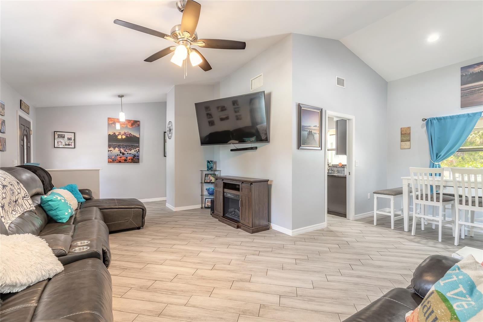 Image 10 of 60 For 85 Pheasant Drive