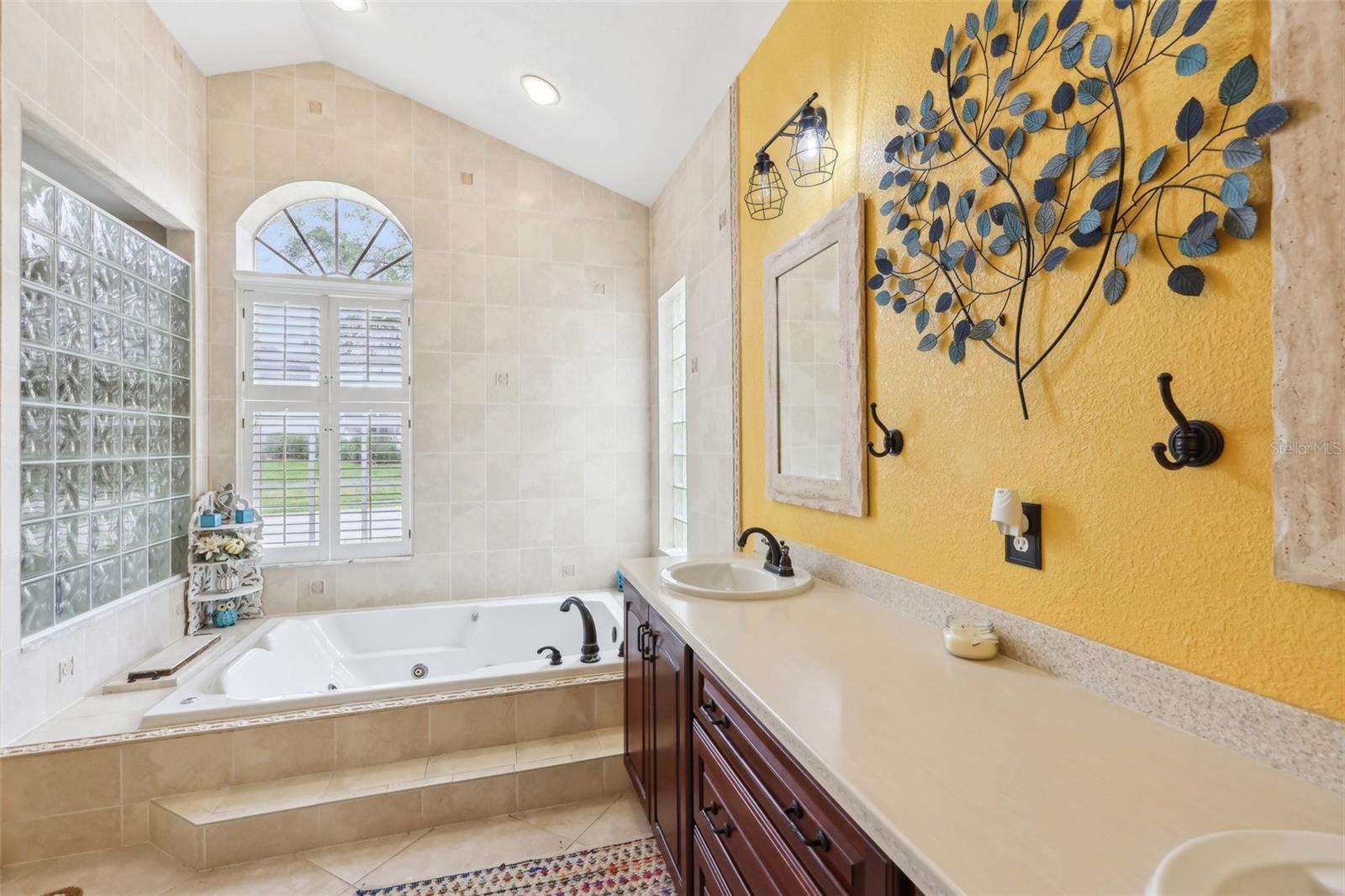 Image 30 of 87 For 2940 Se 23rd Avenue