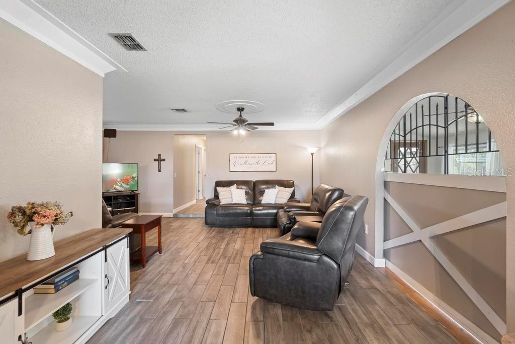 Image 11 of 71 For 4145 Rambler Avenue