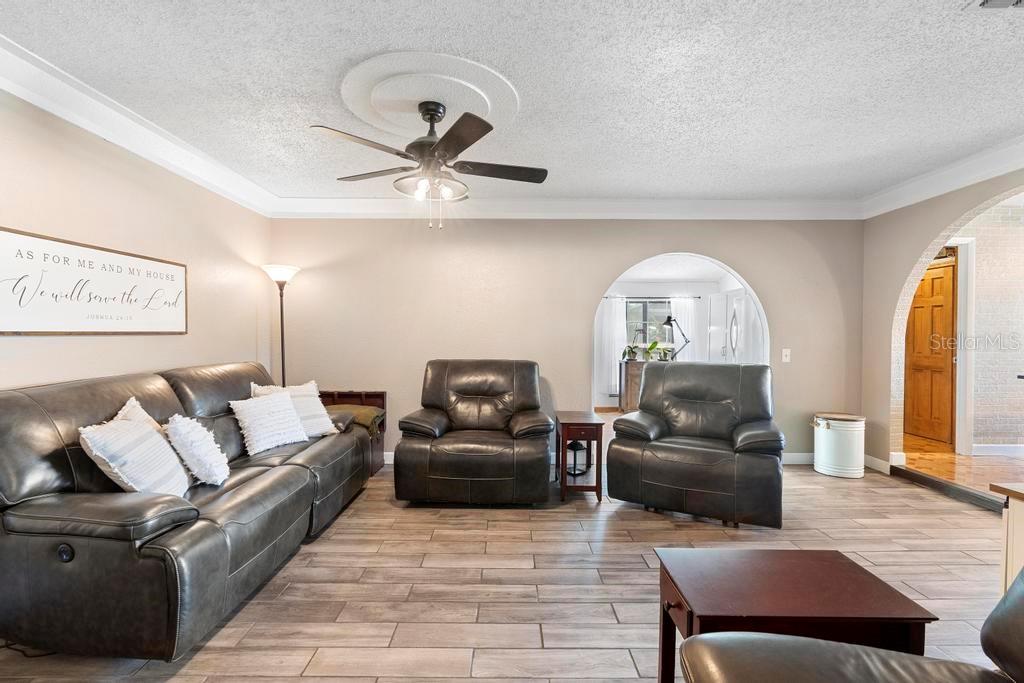 Image 9 of 71 For 4145 Rambler Avenue