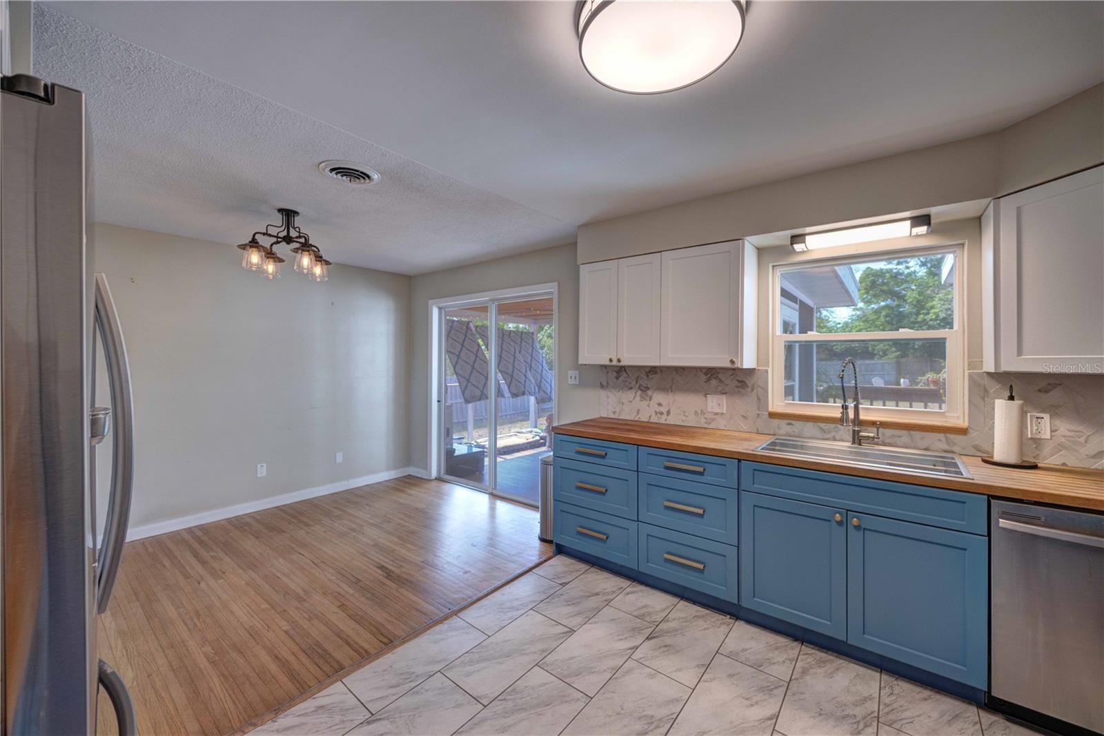 Image 12 of 39 For 738 Lindley Boulevard