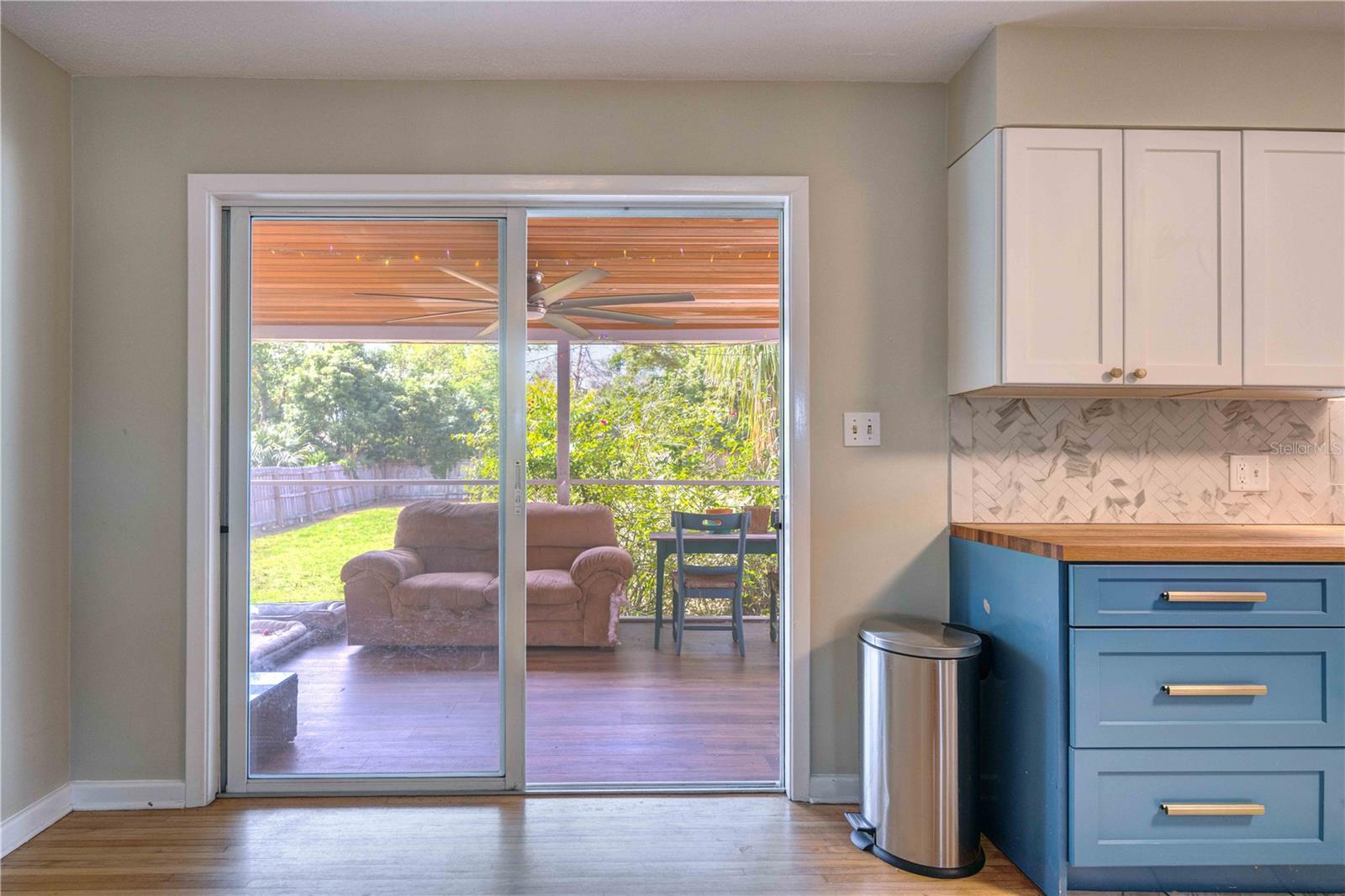 Image 21 of 39 For 738 Lindley Boulevard