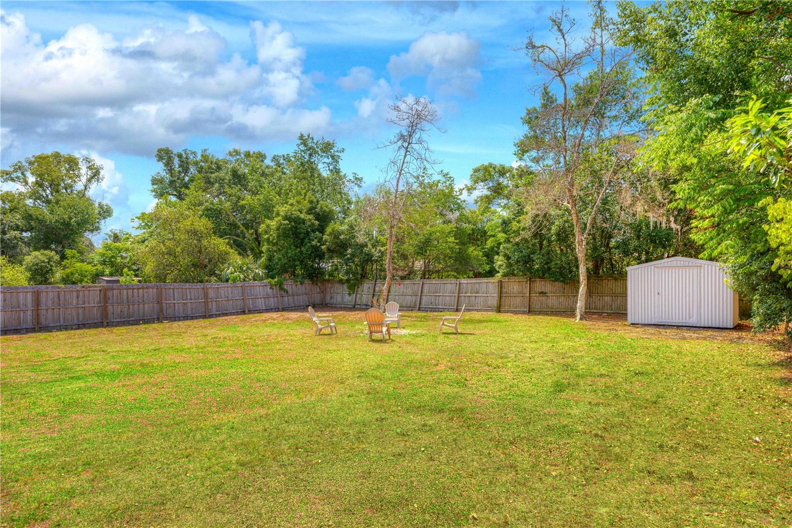 Image 28 of 39 For 738 Lindley Boulevard
