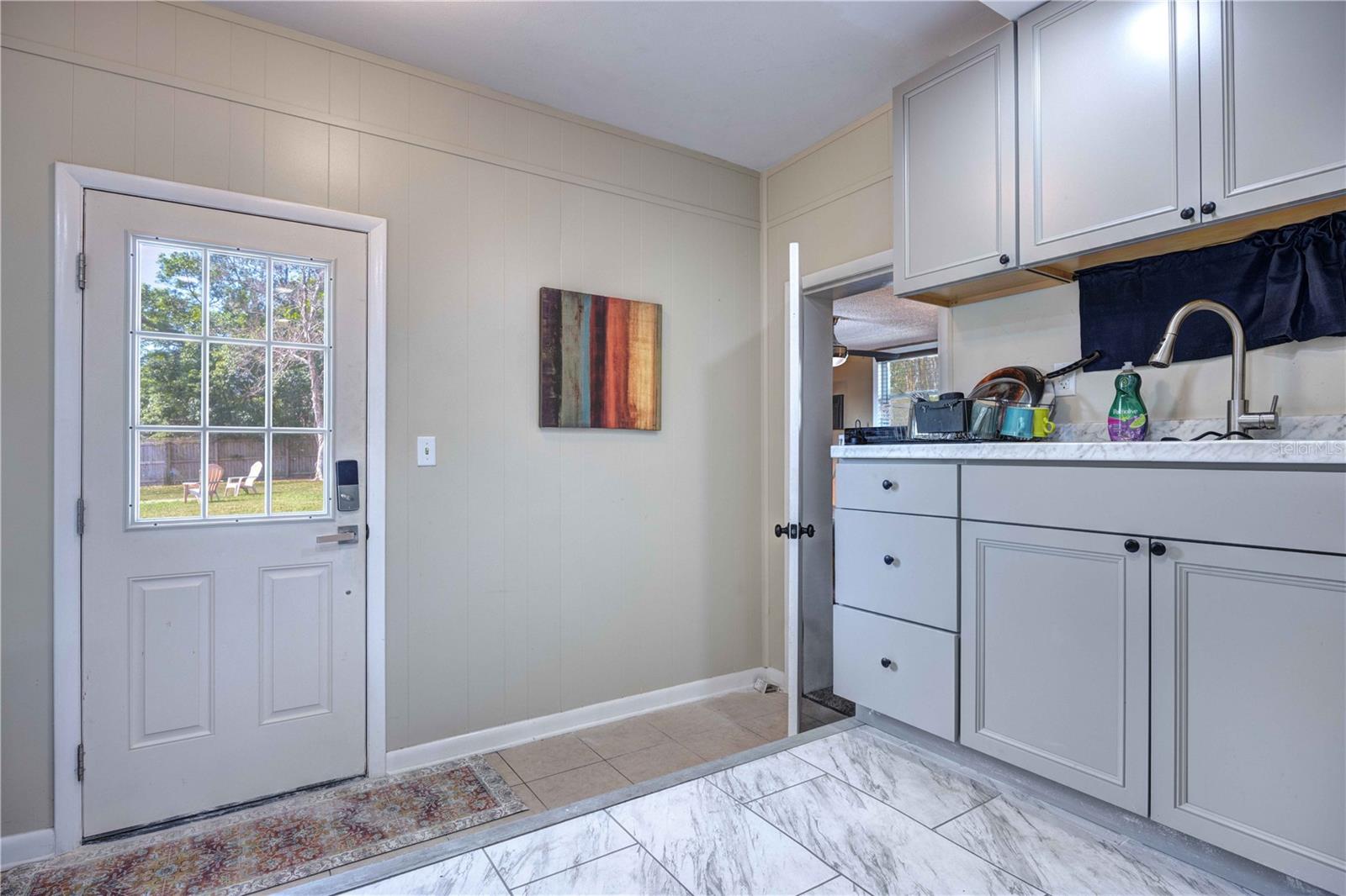 Image 31 of 39 For 738 Lindley Boulevard