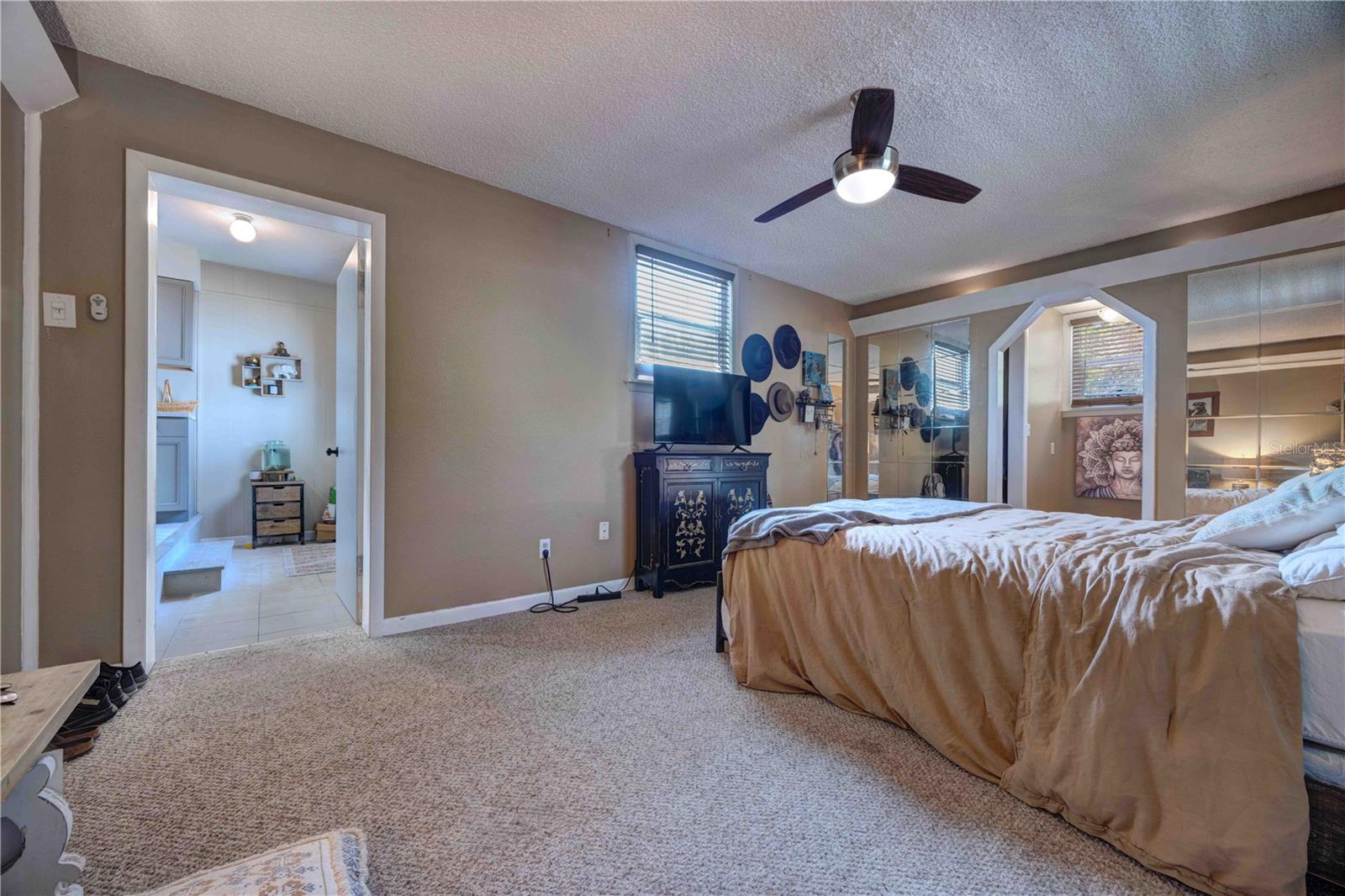 Image 33 of 39 For 738 Lindley Boulevard