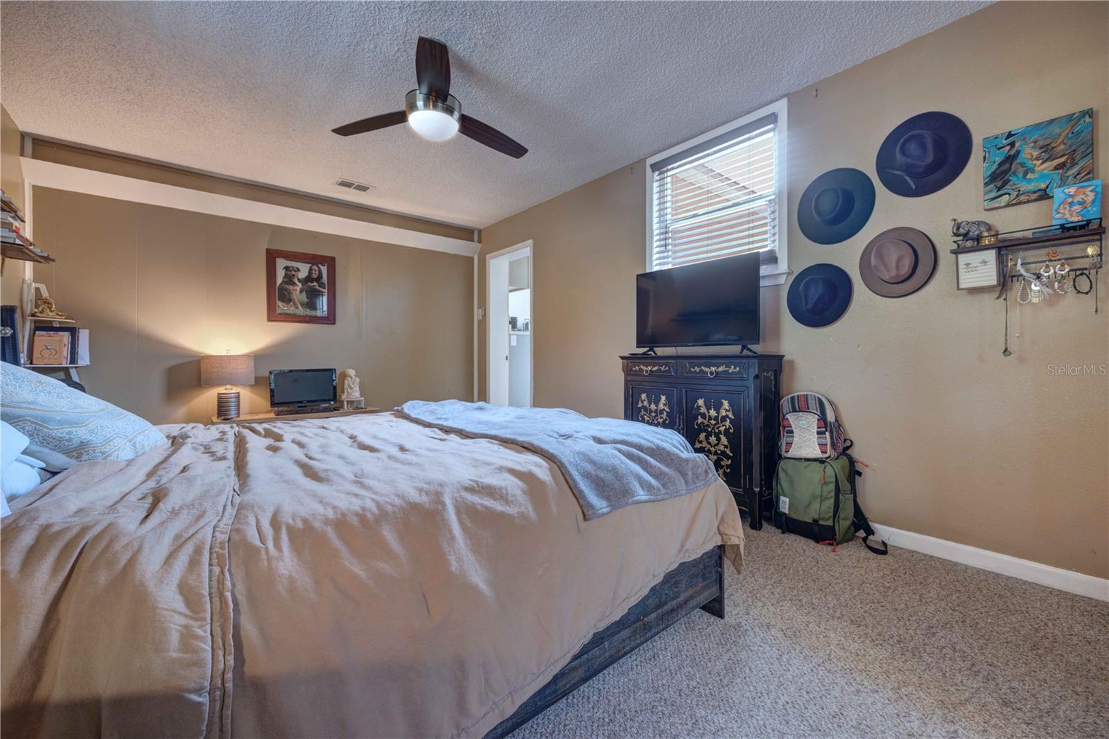 Image 35 of 39 For 738 Lindley Boulevard