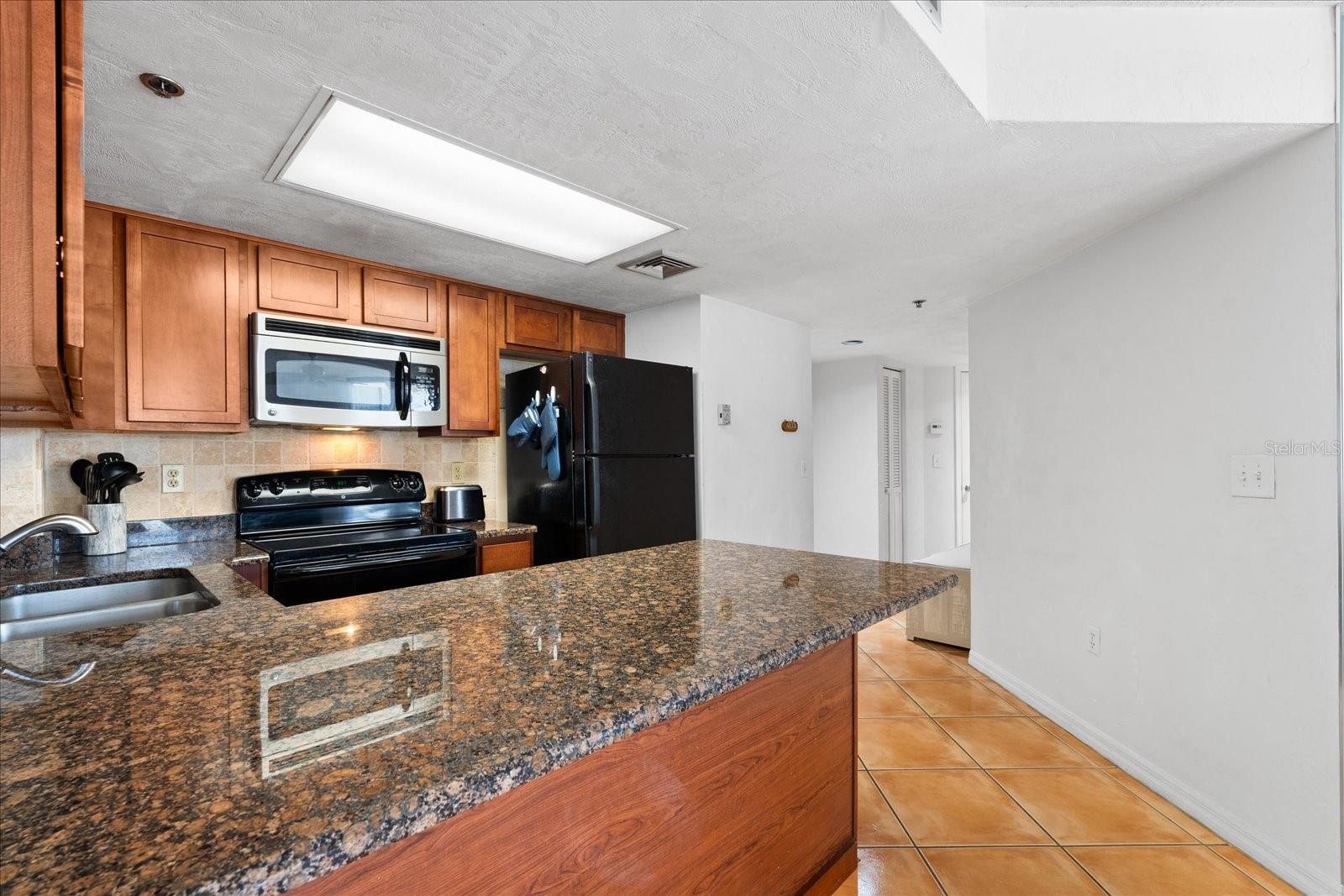 Image 5 of 27 For 3023 Atlantic Avenue 4020