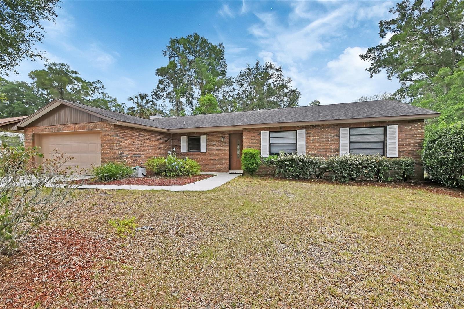 Image 2 of 35 For 1075 Burgoyne Road