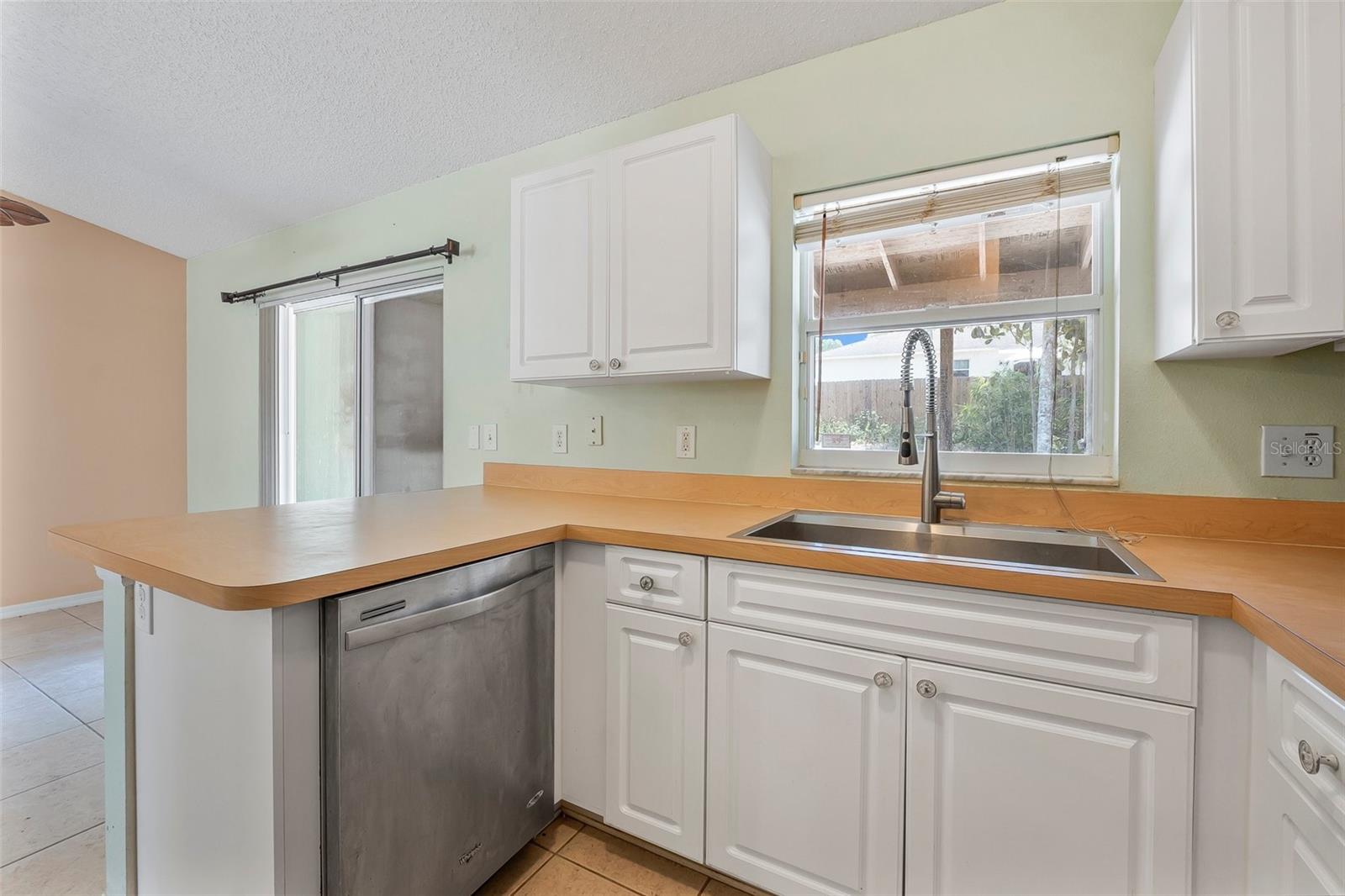 Image 12 of 37 For 1890 15th Street