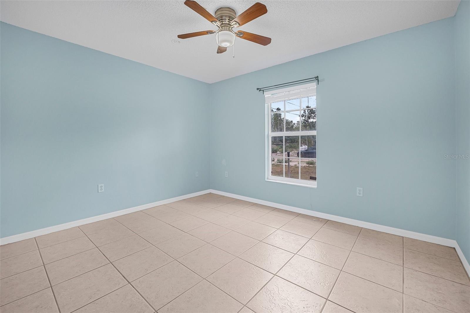 Image 19 of 37 For 1890 15th Street