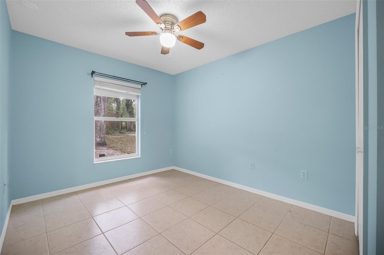 Image 21 of 37 For 1890 15th Street
