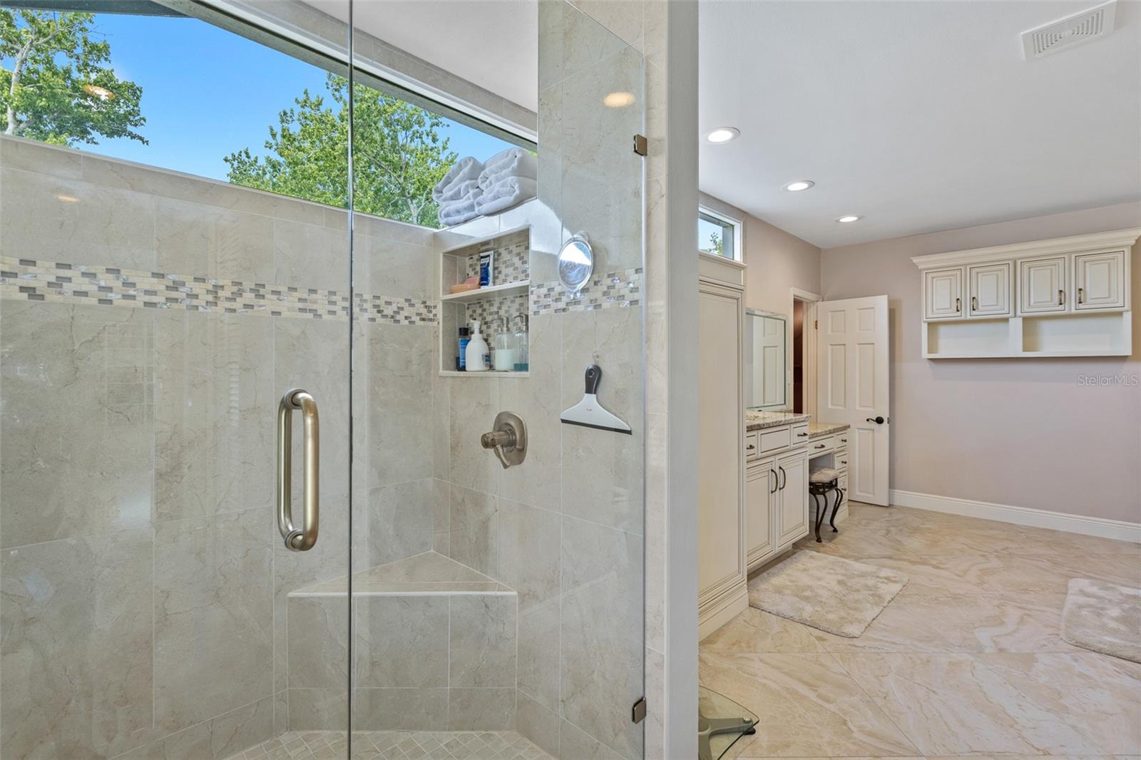Image 41 of 65 For 2551 Cross Country Drive