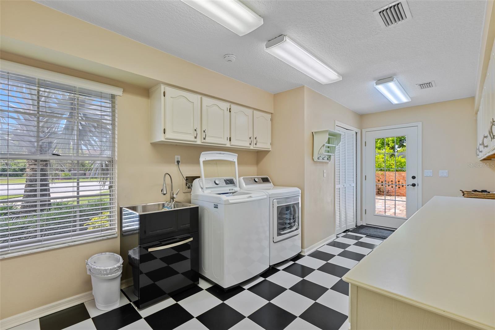 Image 61 of 65 For 2551 Cross Country Drive