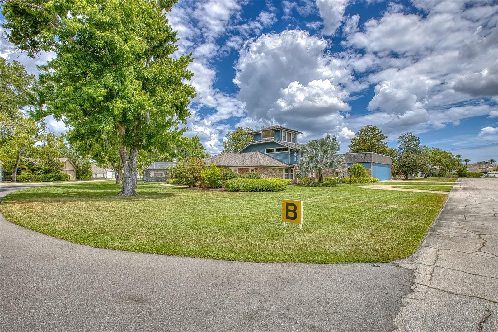 Image 7 of 65 For 2551 Cross Country Drive