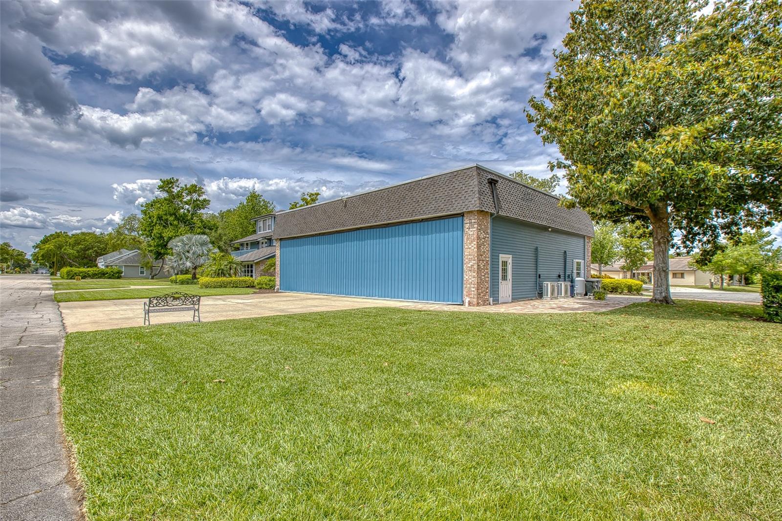 Image 8 of 65 For 2551 Cross Country Drive