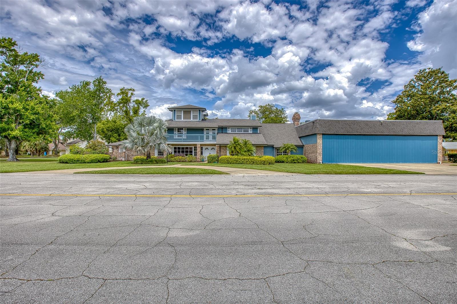 Image 9 of 65 For 2551 Cross Country Drive