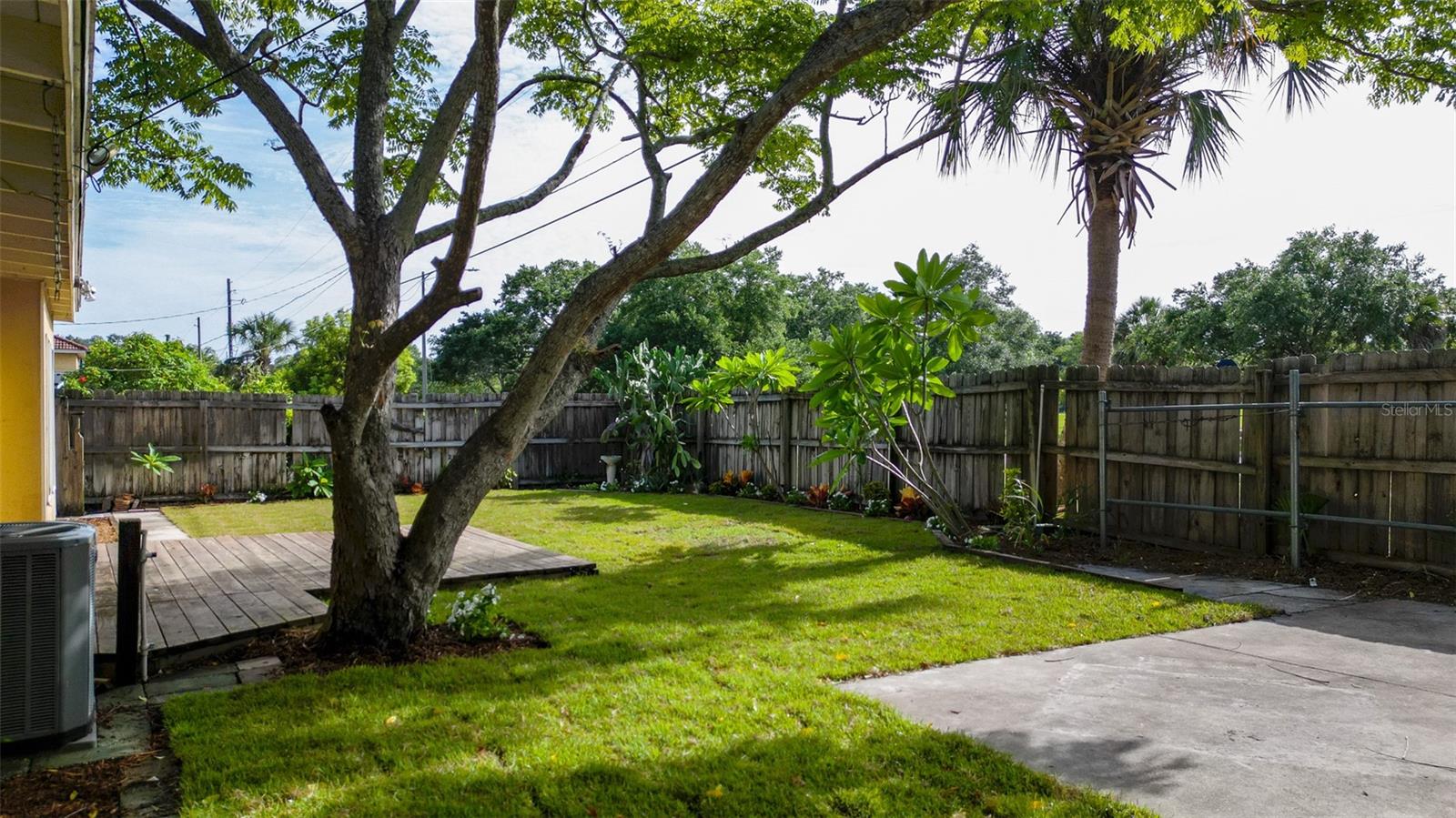 Image 14 of 23 For 2327 Mulbry Drive