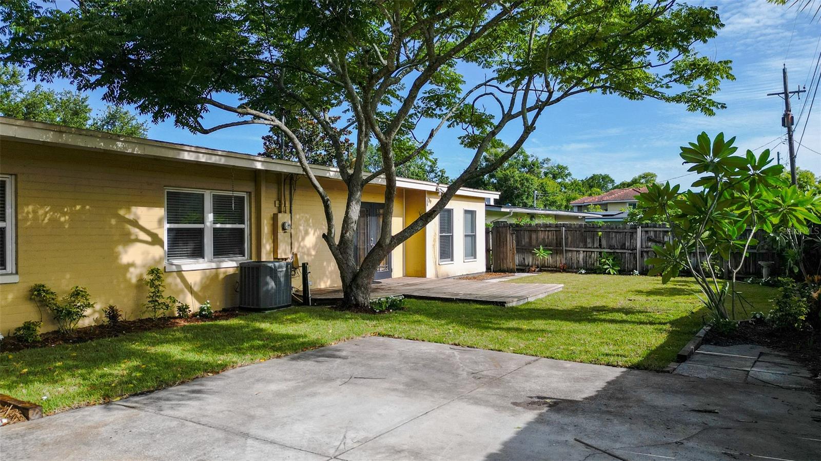 Image 15 of 23 For 2327 Mulbry Drive