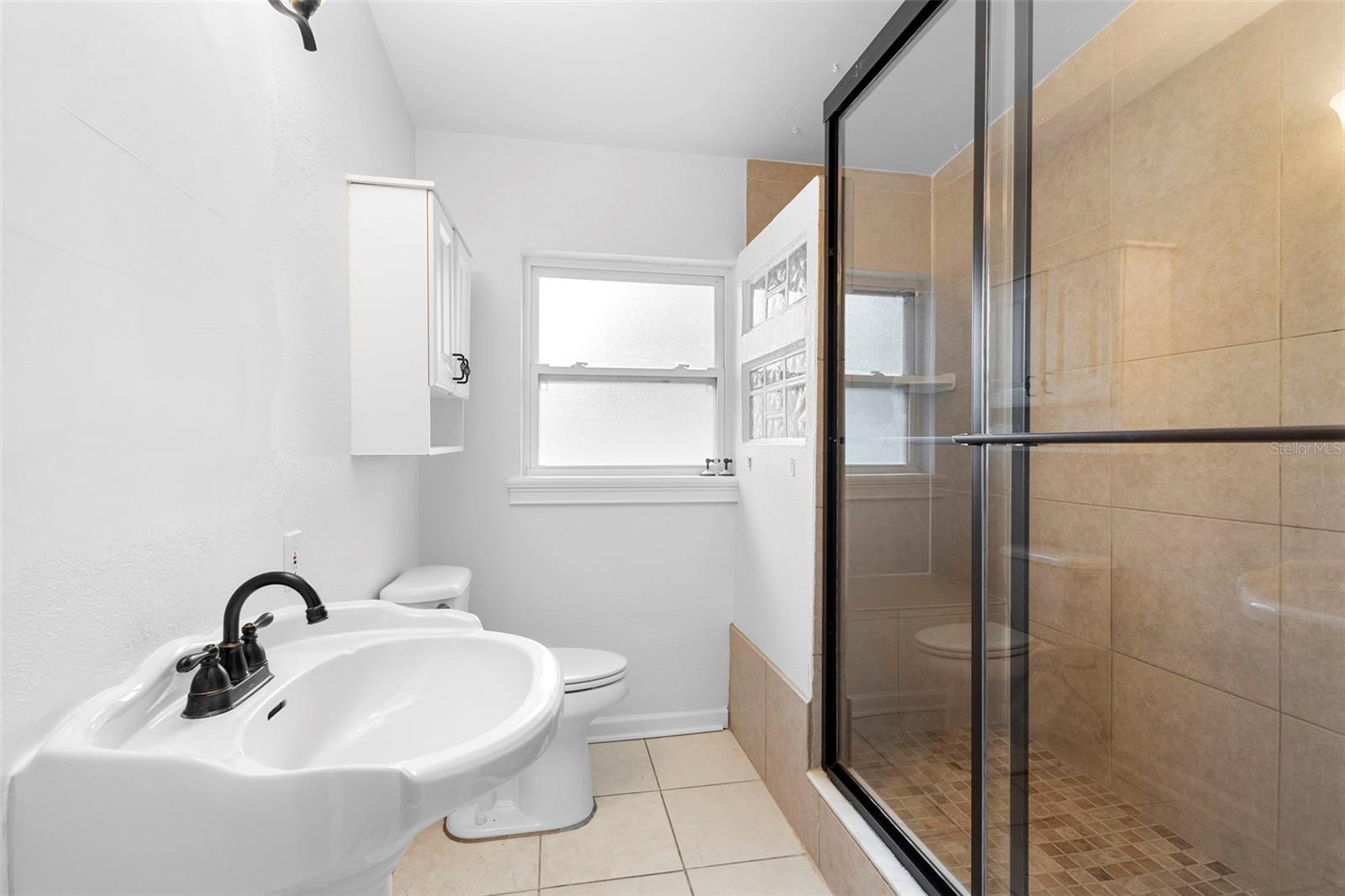 Image 19 of 23 For 2327 Mulbry Drive