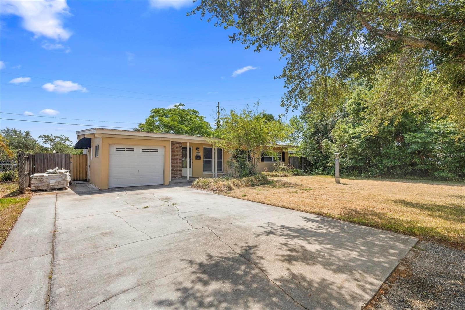 Image 2 of 13 For 2327 Mulbry Drive