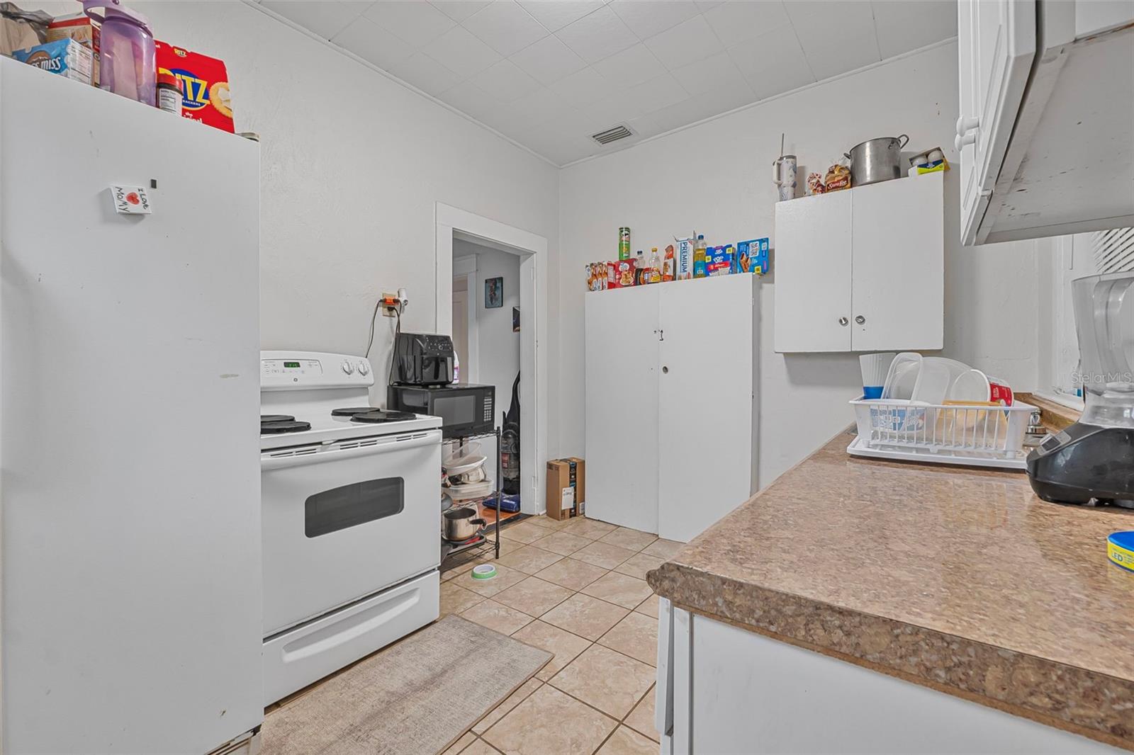 Image 9 of 39 For 5010 Ridgewood Avenue