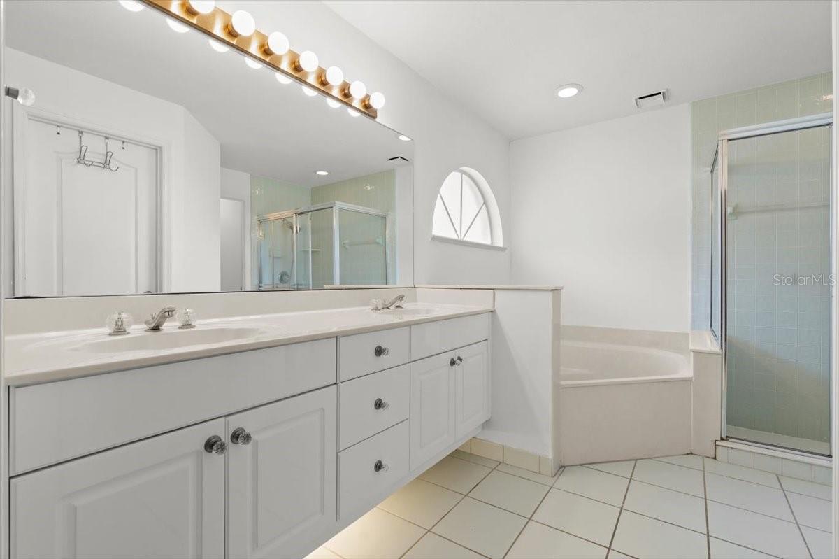 Image 20 of 39 For 941 Pizarro Drive