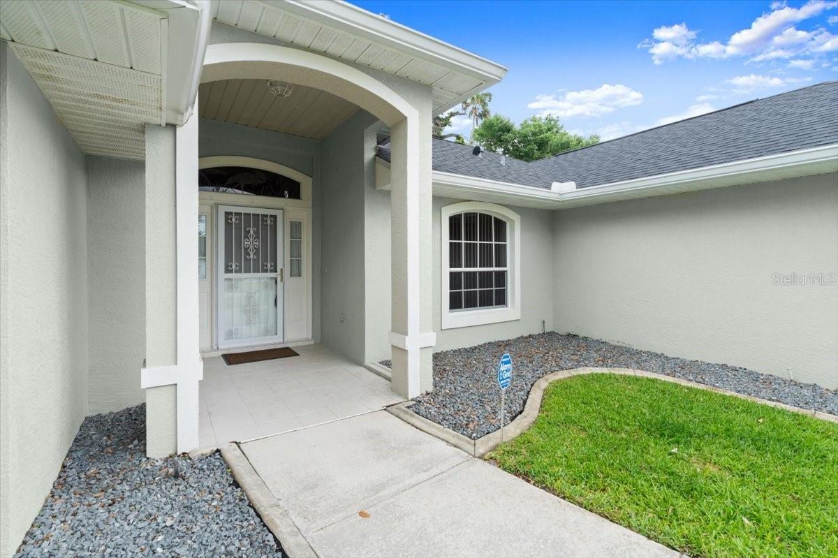 Image 5 of 39 For 941 Pizarro Drive