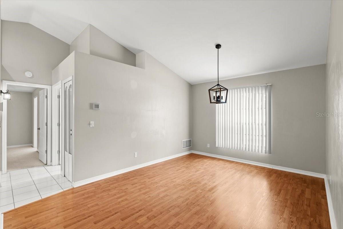 Image 9 of 39 For 941 Pizarro Drive