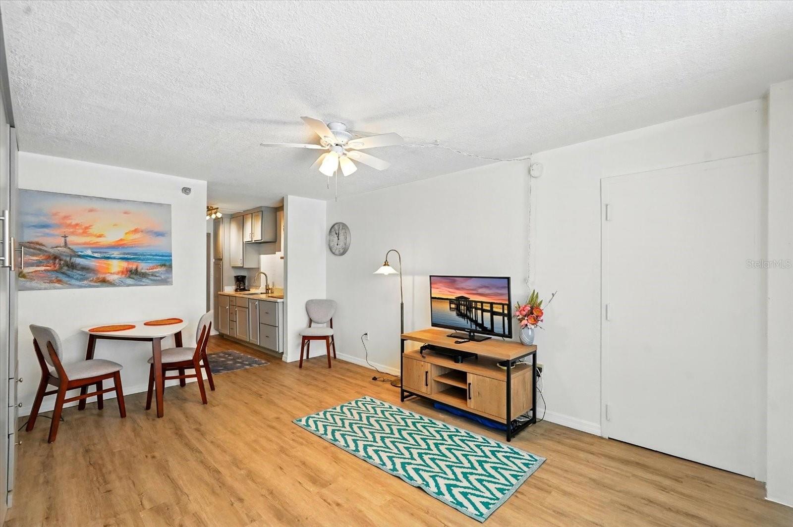 Image 9 of 21 For 2043 Atlantic Avenue 305