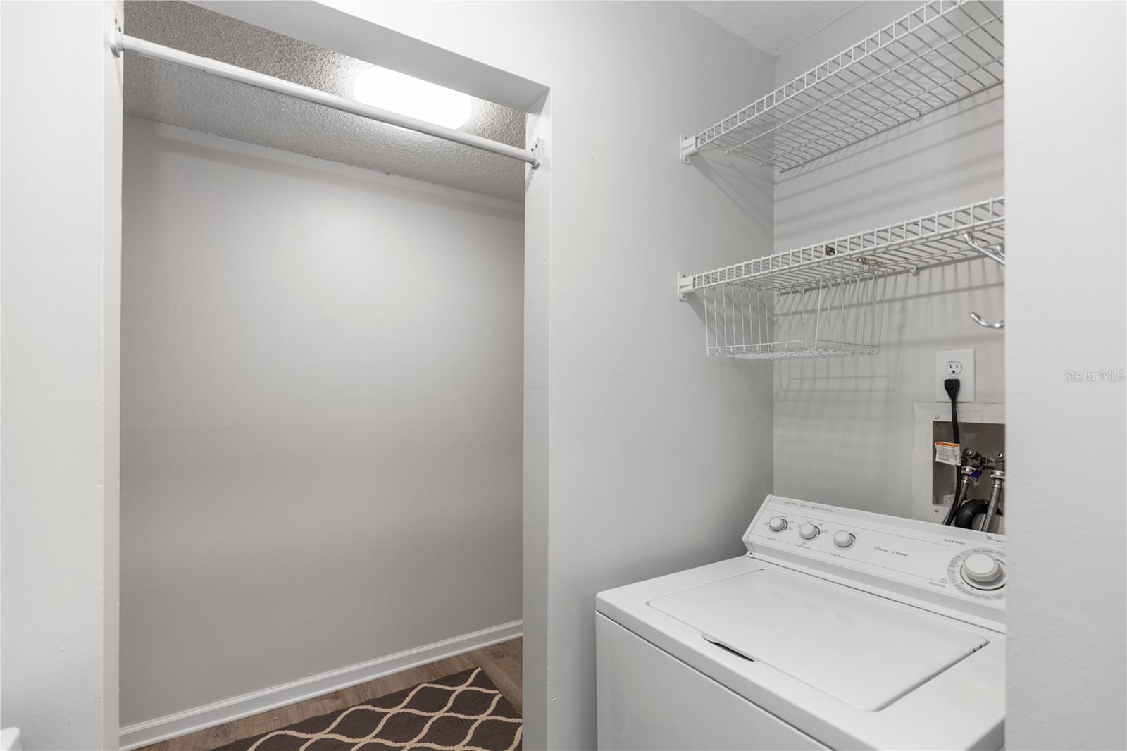 Image 14 of 40 For 576 Belltower Avenue 100