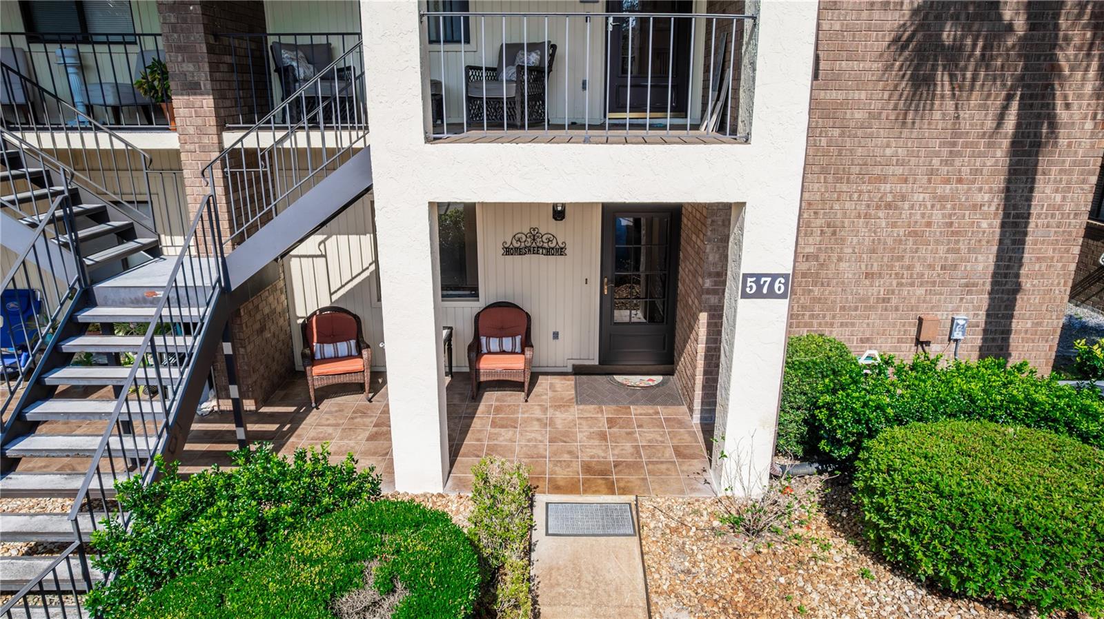 Image 33 of 40 For 576 Belltower Avenue 100