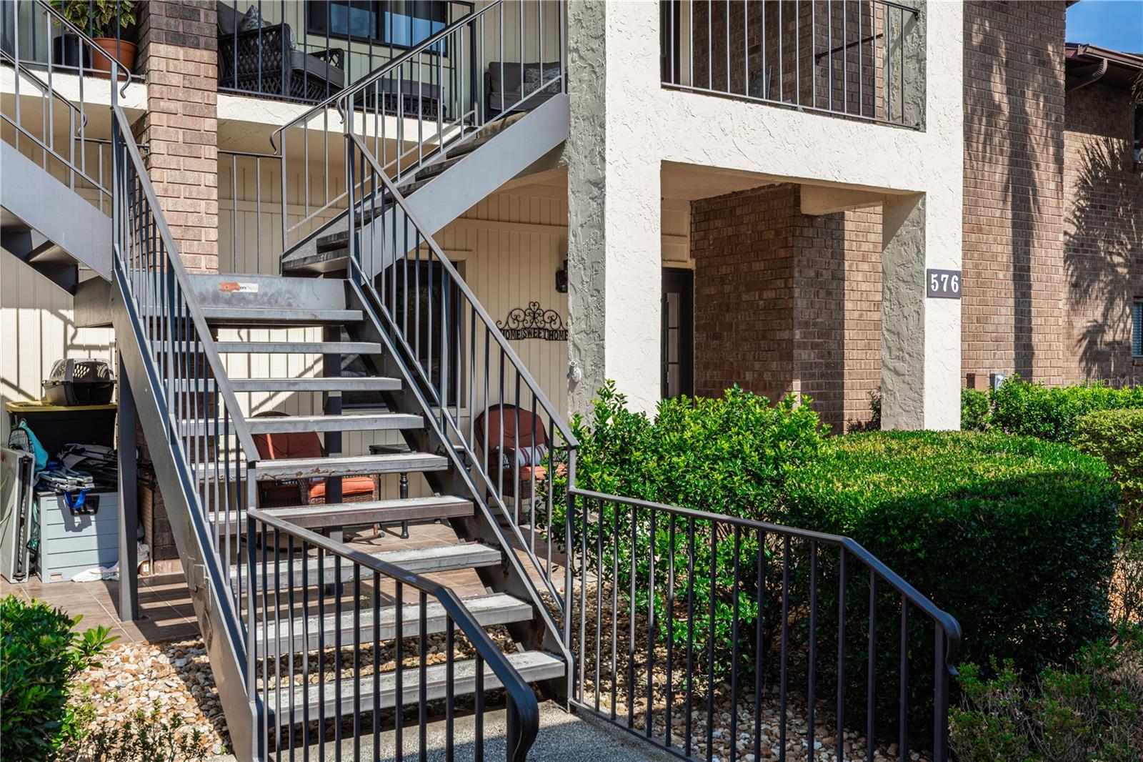 Image 34 of 40 For 576 Belltower Avenue 100