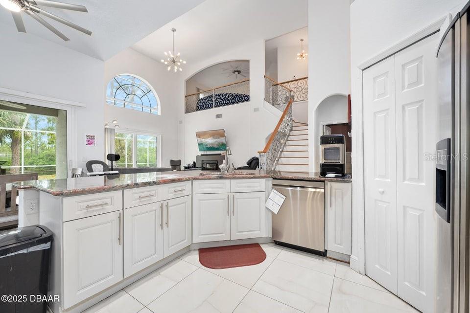 Image 12 of 59 For 65 Presidential Lane