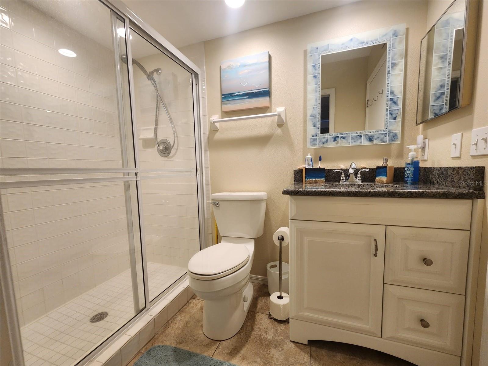 Listing photo id 27 for 900 Harbour House Drive