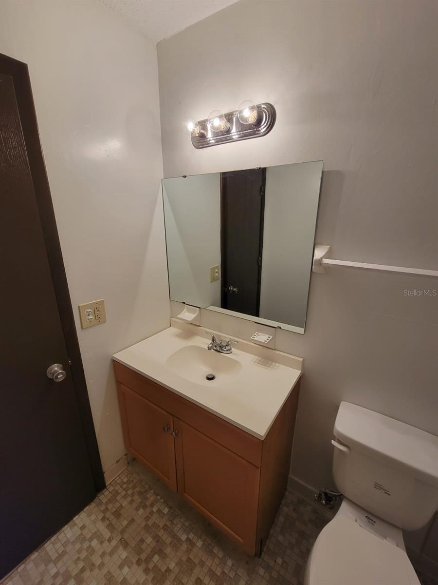 Image 11 of 22 For 1216 Kennedy Road 2