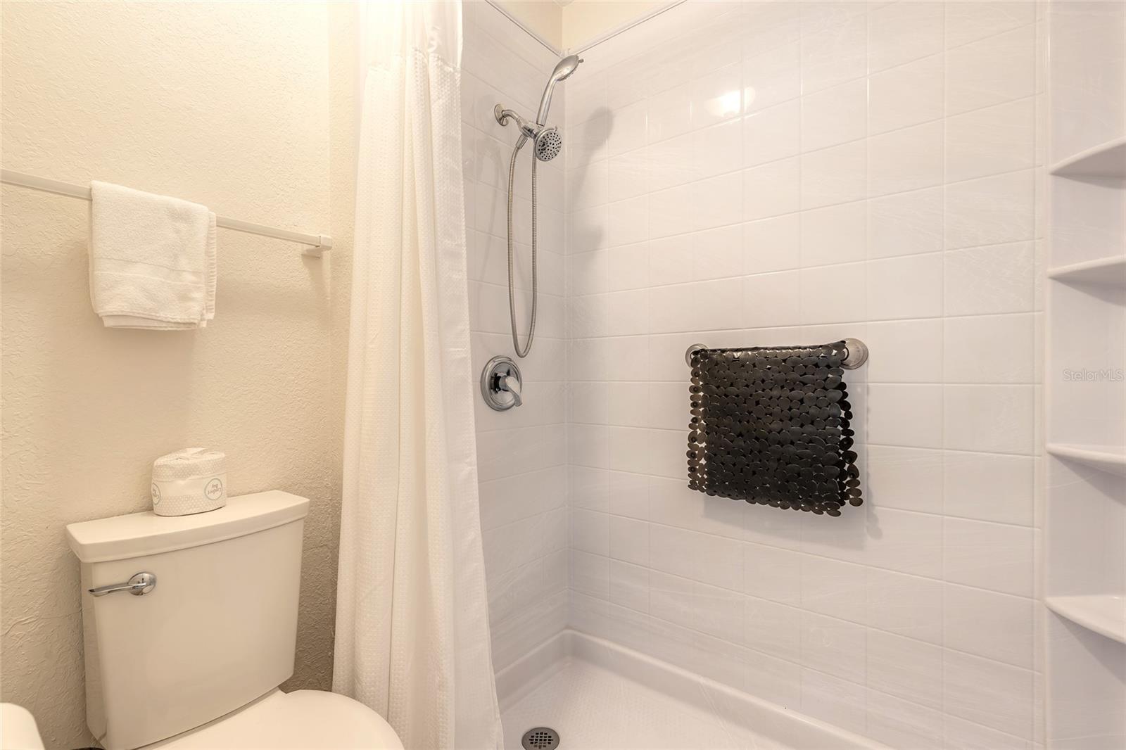 Image 13 of 25 For 935 Atlantic Avenue 363
