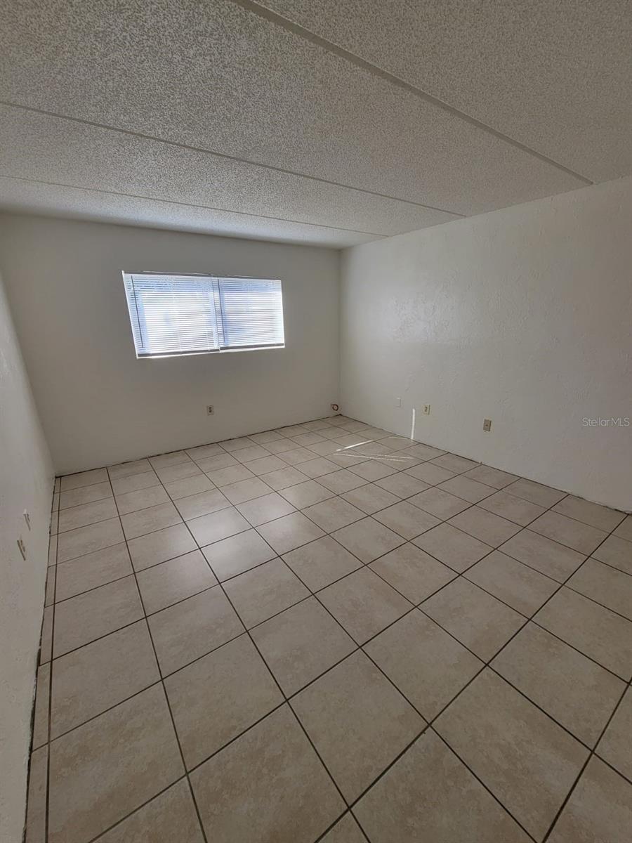 Image 17 of 23 For 1216 Kennedy Road 9