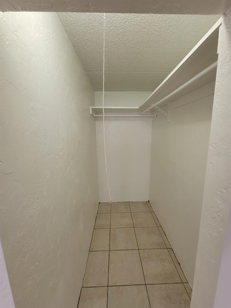 Image 19 of 23 For 1216 Kennedy Road 9