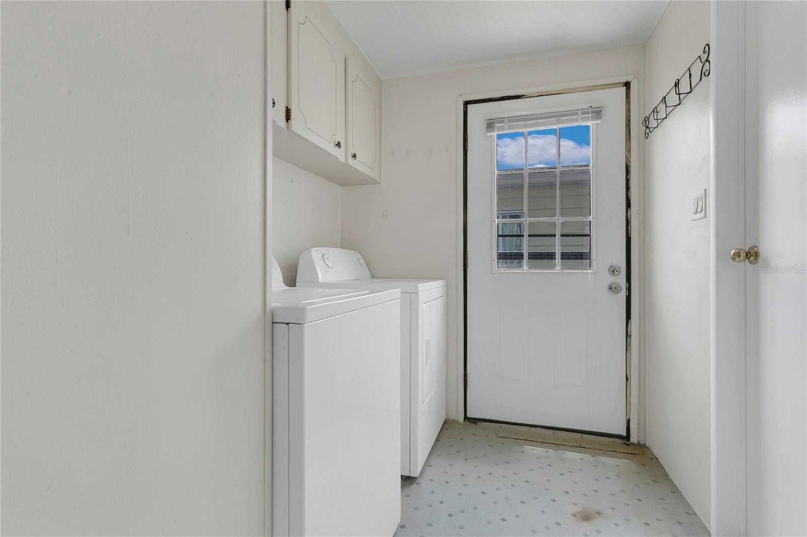 Image 18 of 26 For 119 Jana Circle