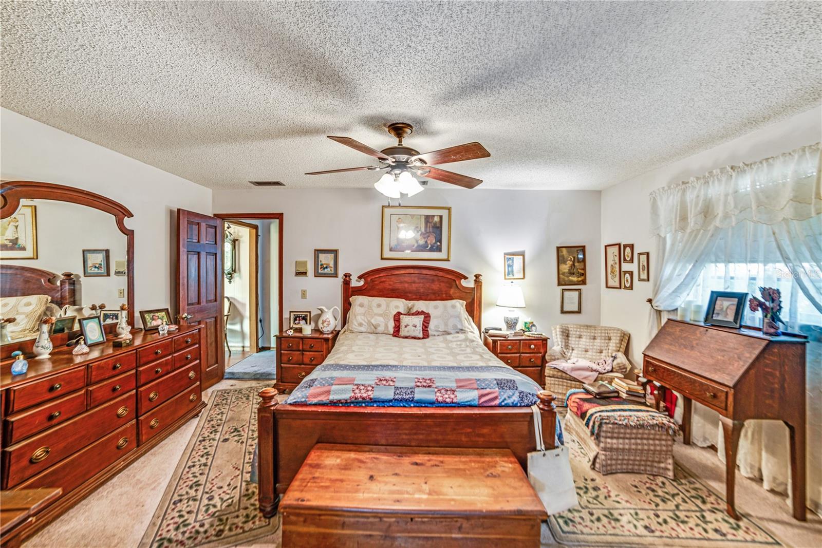 Image 20 of 47 For 2704 Burgoyne Place