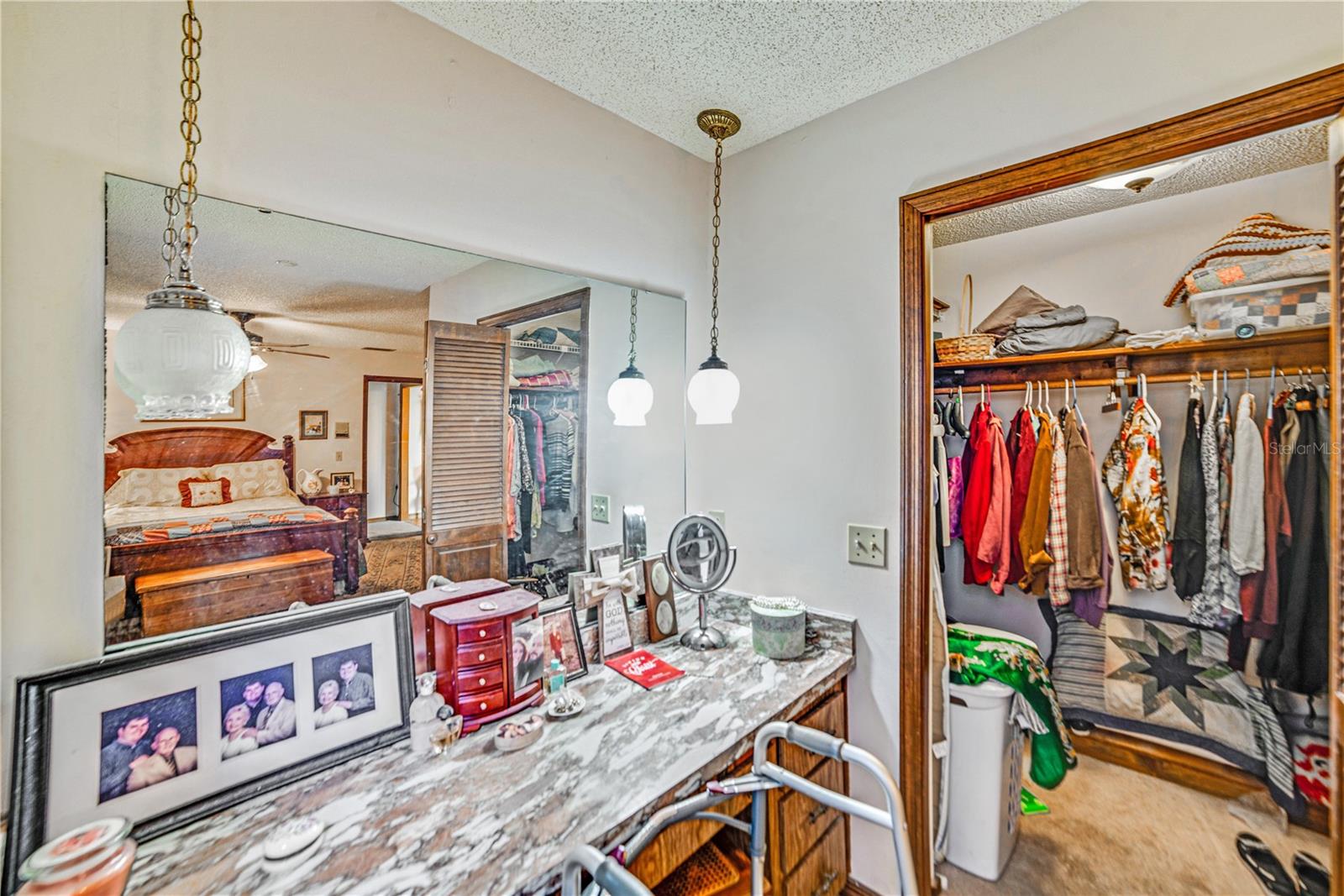 Image 23 of 47 For 2704 Burgoyne Place