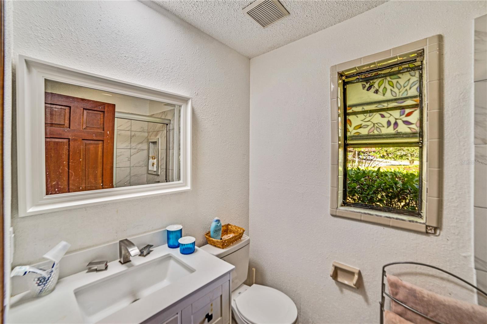 Image 24 of 47 For 2704 Burgoyne Place