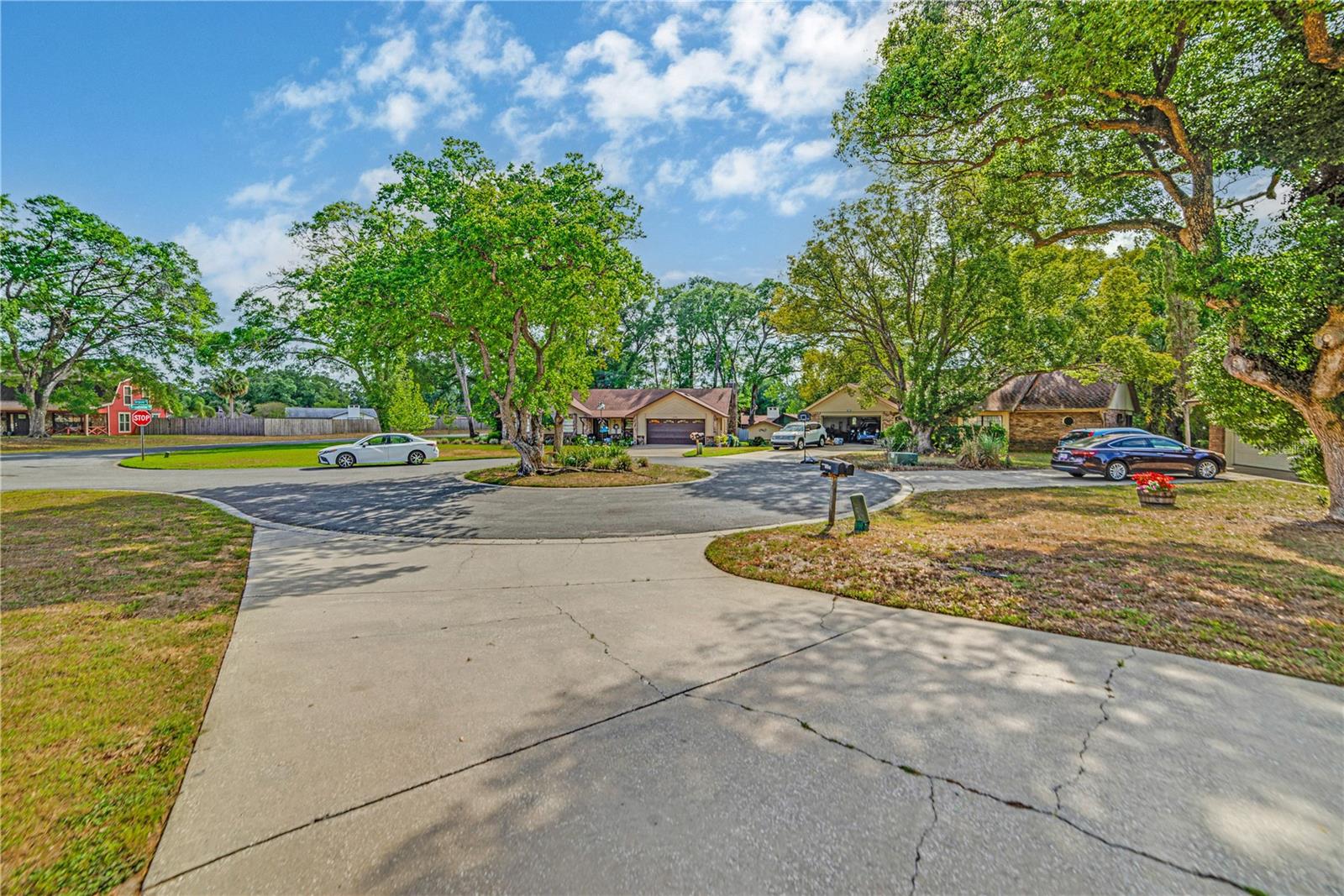 Image 3 of 47 For 2704 Burgoyne Place