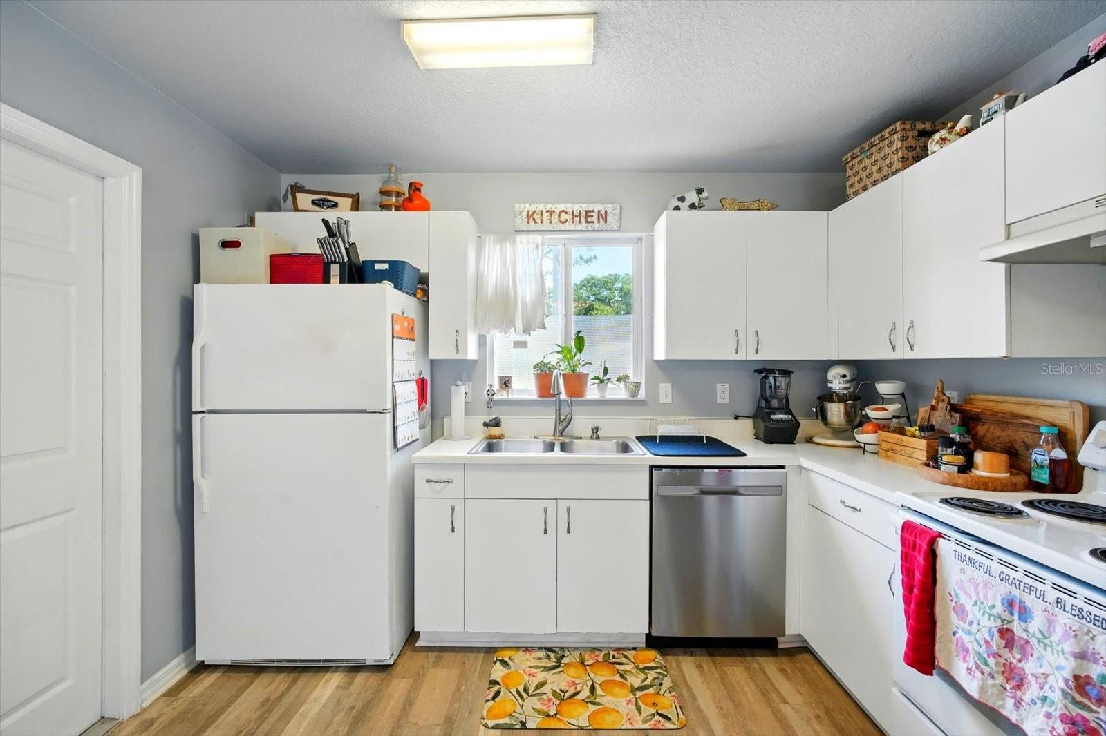 Image 8 of 29 For 791 6th Street