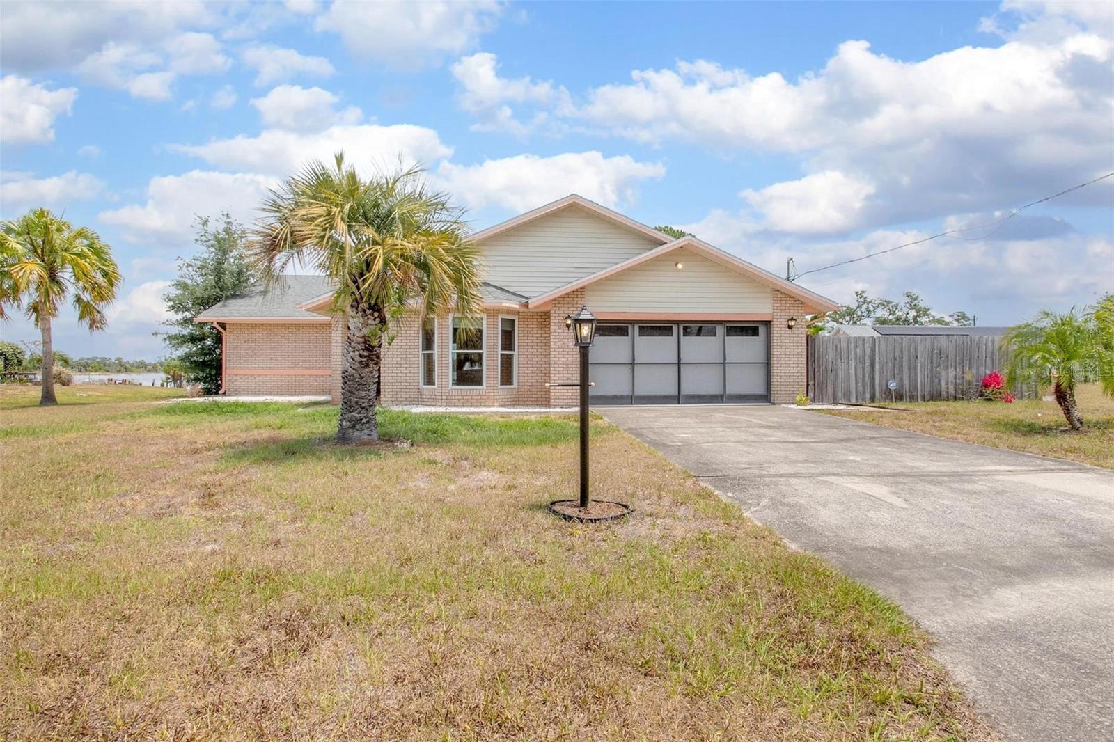 Image 4 of 42 For 2055 Little Farms Court