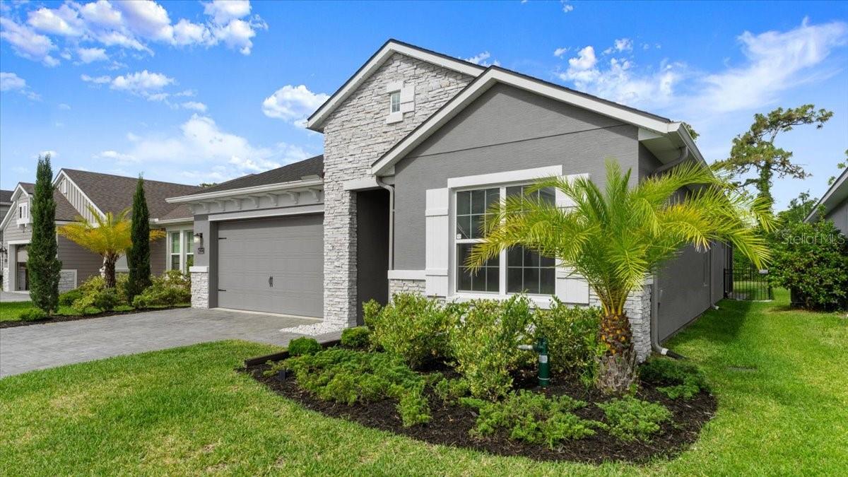 Image 18 of 42 For 6212 Fallsgrove Lane