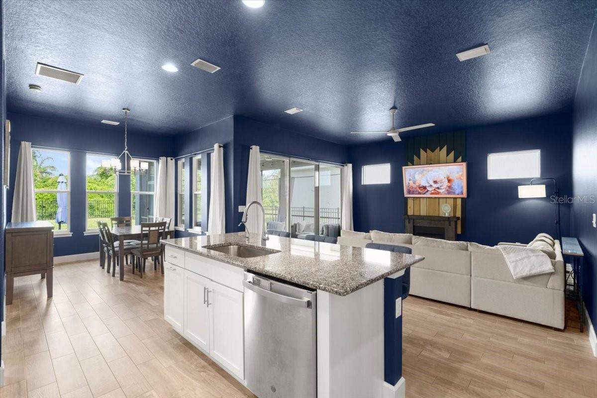 Image 33 of 42 For 6212 Fallsgrove Lane