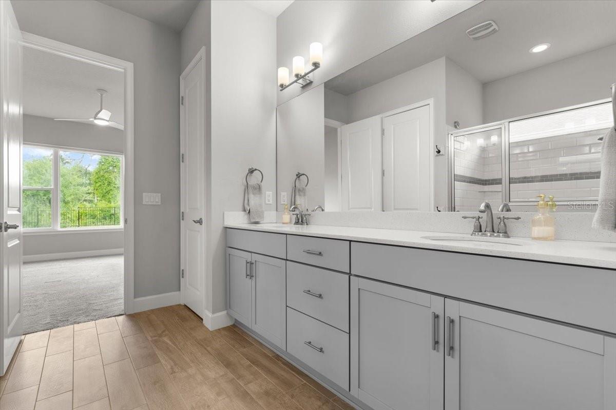 Image 38 of 42 For 6212 Fallsgrove Lane